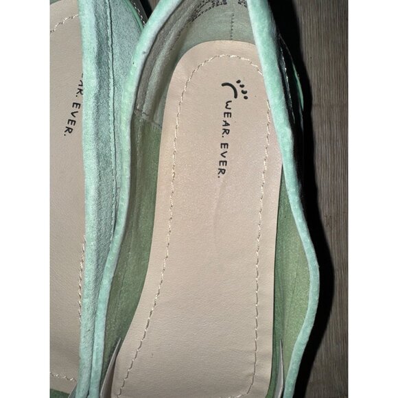 Wear Ever Womens Mint Green Leather & Synthetic Slip-On Loafers Size 8.5 - Picture 4 of 9